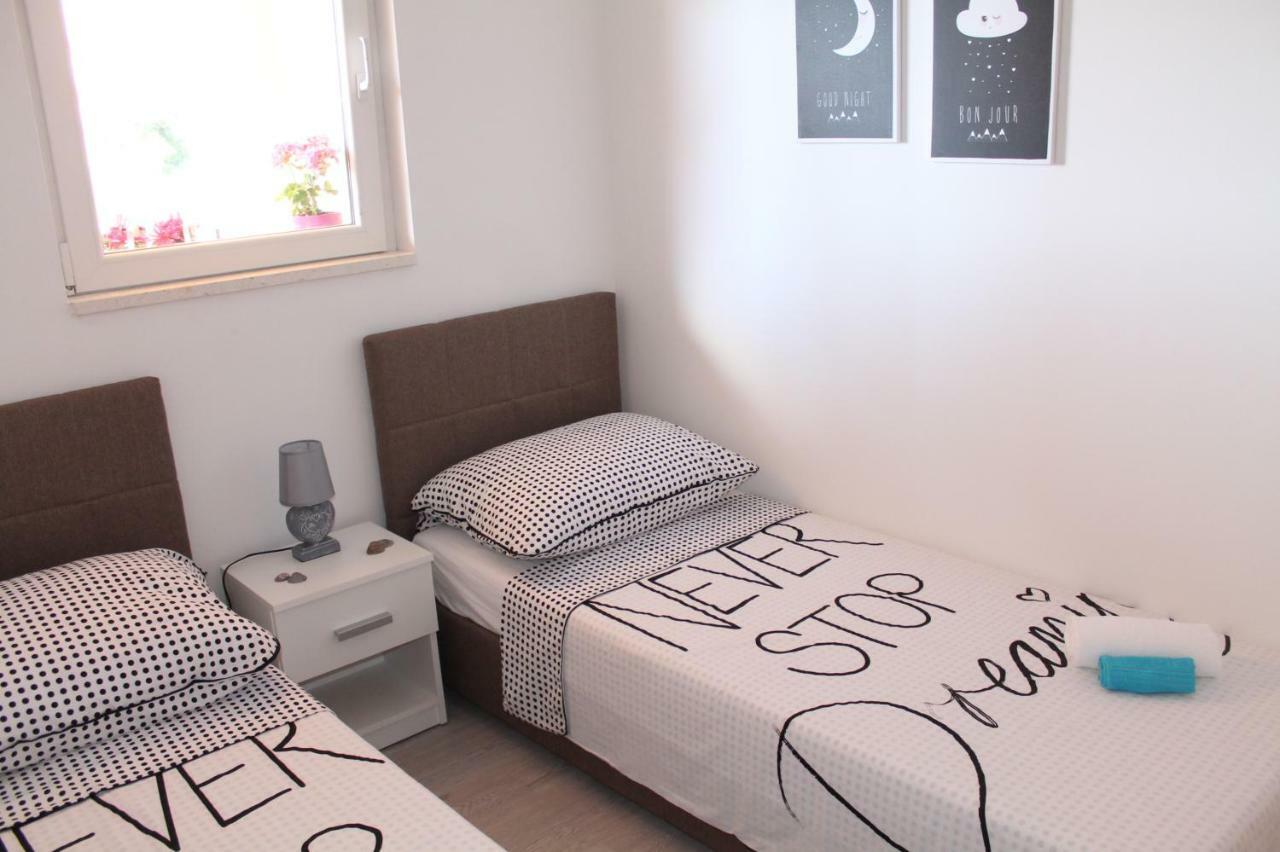 Ferienwohnung Lana I Natali Kaštela Exterior foto