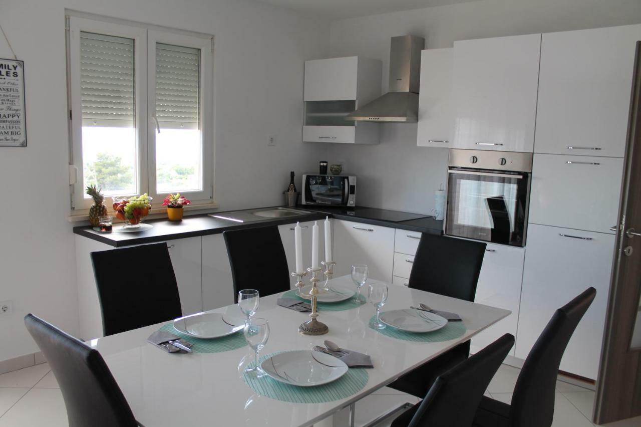 Ferienwohnung Lana I Natali Kaštela Exterior foto